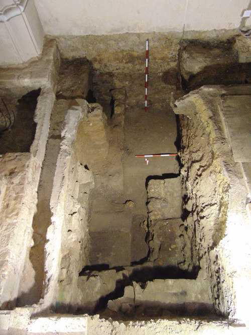 Fig.2. Secțiunea S.16, cu vestigii ale bisericii vechi