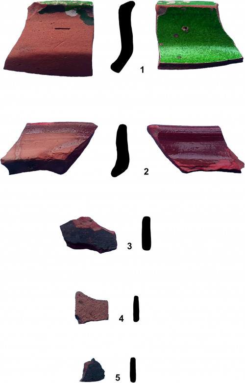 Fig. 4. Gherăești-„Stația de Comprimare a Gazelor”: 1-5 – fragmente ceramice medievale (secolul XVIII) (foto și desen: C. Preoteasa, 2020).