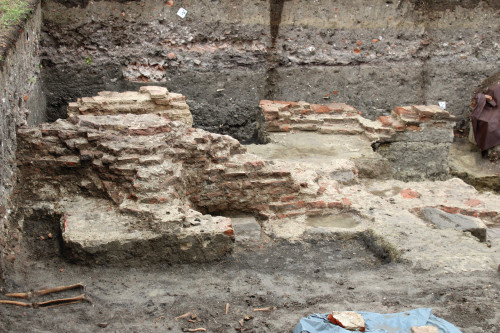 Fig.11. Secțiunile D5 și E5 - vedere dinspre sud a contrafortului.
