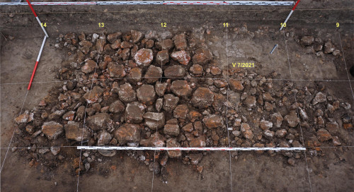 Fig. 4. Ripiceni-Holm. Structura / Locuința S/L 6 (m 8-14, demontare nivelul -0,60-0,80 m) / Structure / Dwelling S/D 6 (m 8-14, disassembly level -0,60-0,80 m).