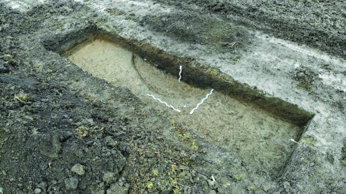 Fig. 13. Fotografie a secțiunii S126 și a complexului 1, din cadrul sitului VLD012.